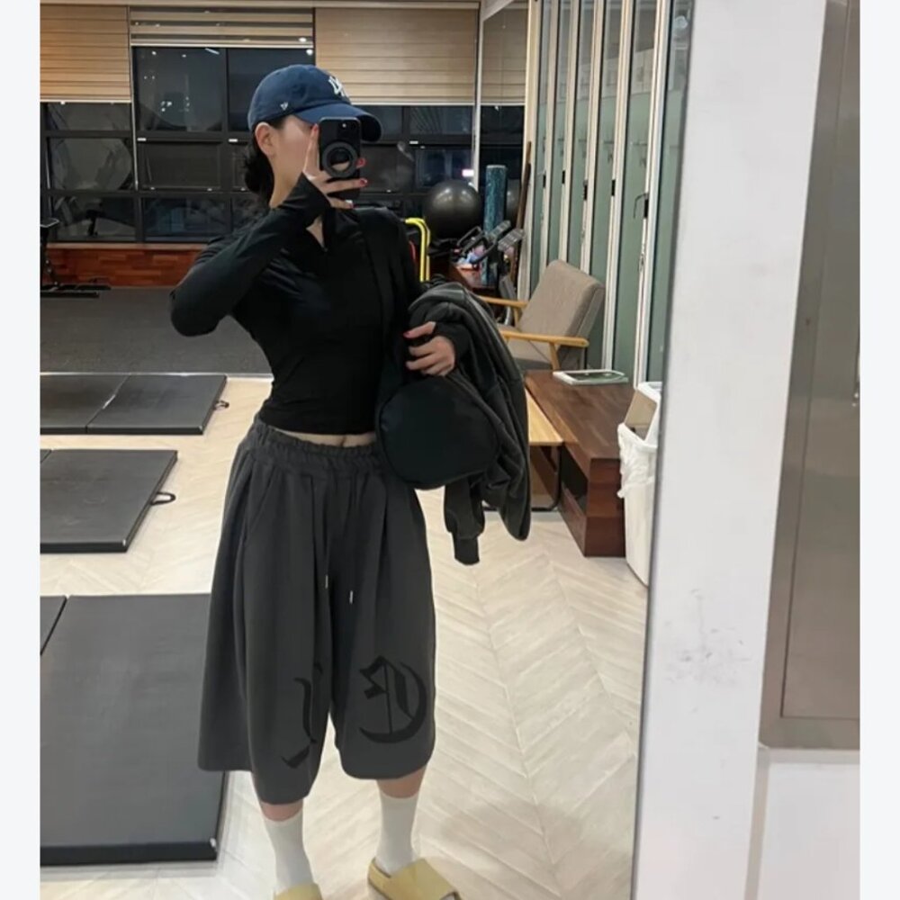 Bermuda pants